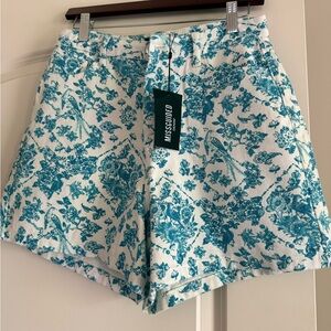 Missguided Plus High Waist Blue and White Floral Shorts